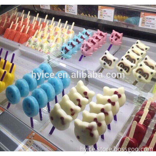 Outdoor mobile ice cream refrigerated display cart